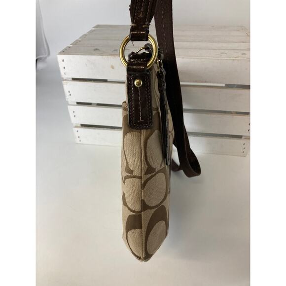 COACH F21905 MEDIUM TAN, BROWN SIGNAUTE CANVAS CROSSBODY BAG - Picture 2 of 16
